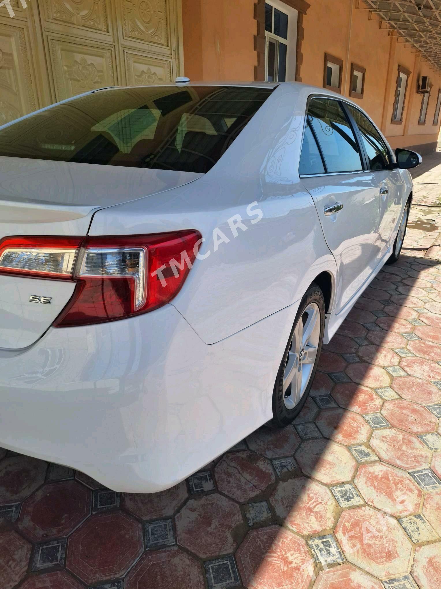 Toyota Camry 2013 - 225 000 TMT - Кёнеургенч - img 4
