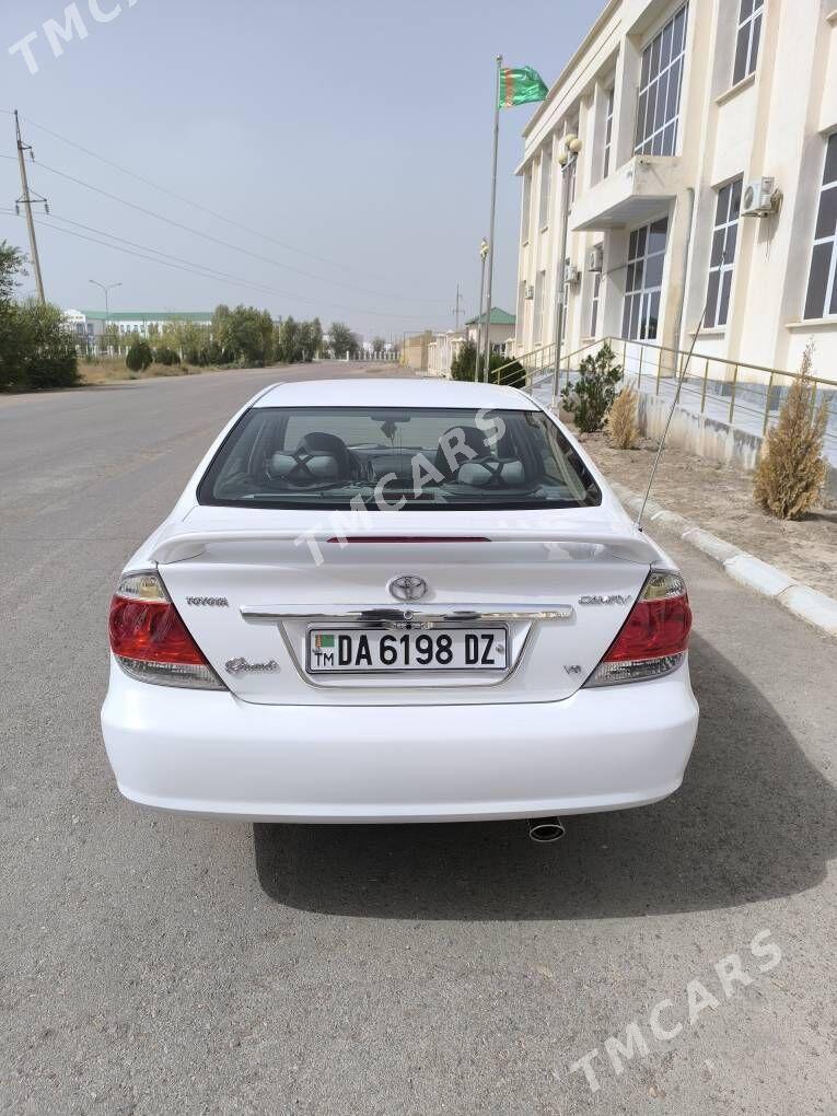 Toyota Camry 2005 - 195 000 TMT - Губадаг - img 5
