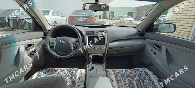 Toyota Camry 2010 - 180 000 TMT - Мары - img 6