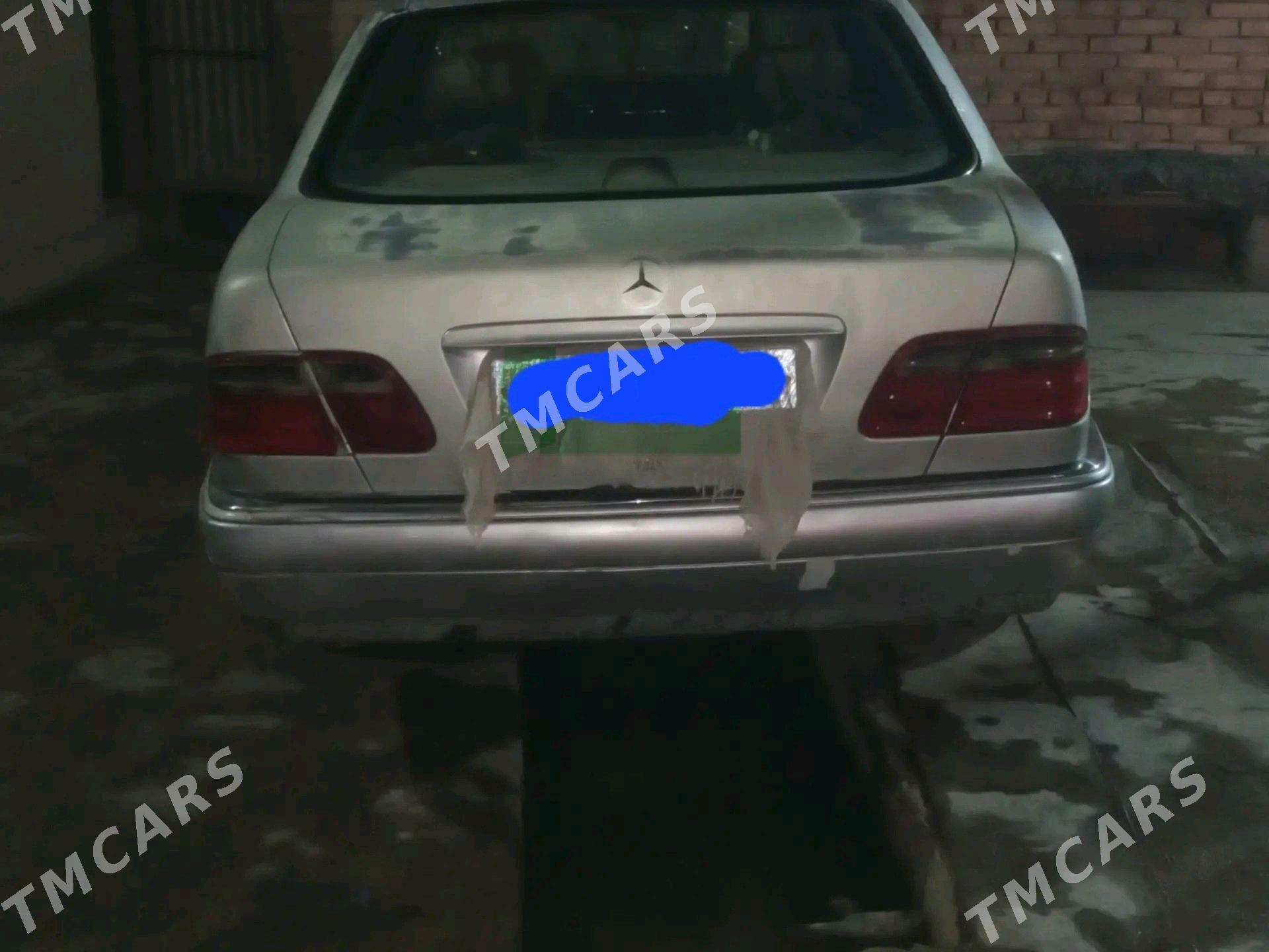 Mercedes-Benz E320 1998 - 40 000 TMT - Кёнеургенч - img 3