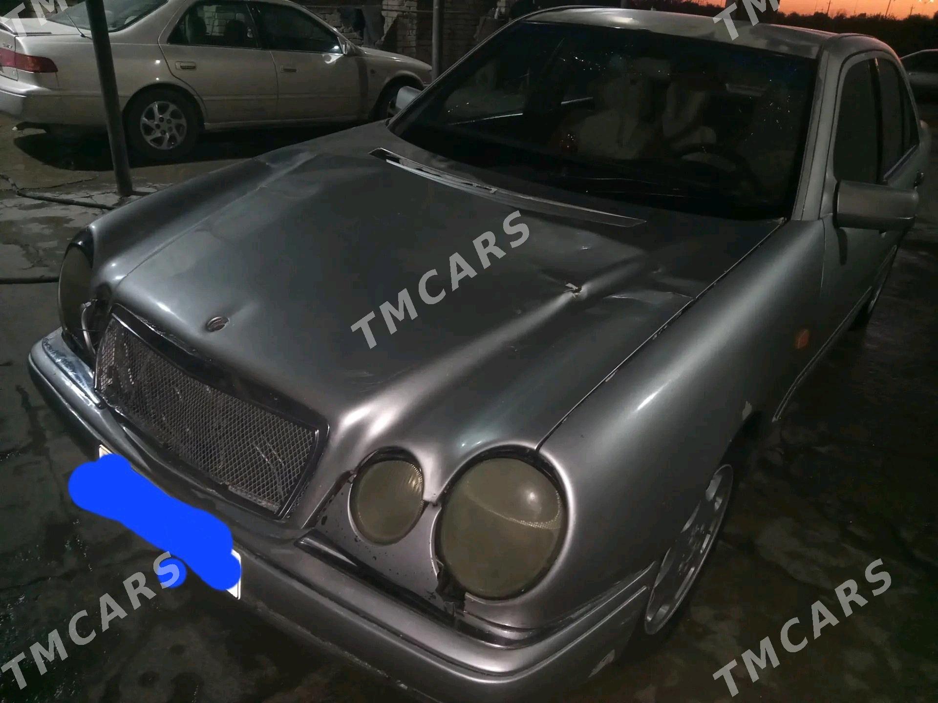 Mercedes-Benz E320 1998 - 40 000 TMT - Кёнеургенч - img 5