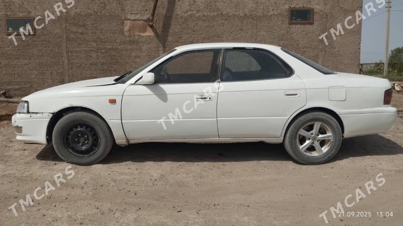 Toyota Camry 1995 - 25 000 TMT - Теджен - img 2