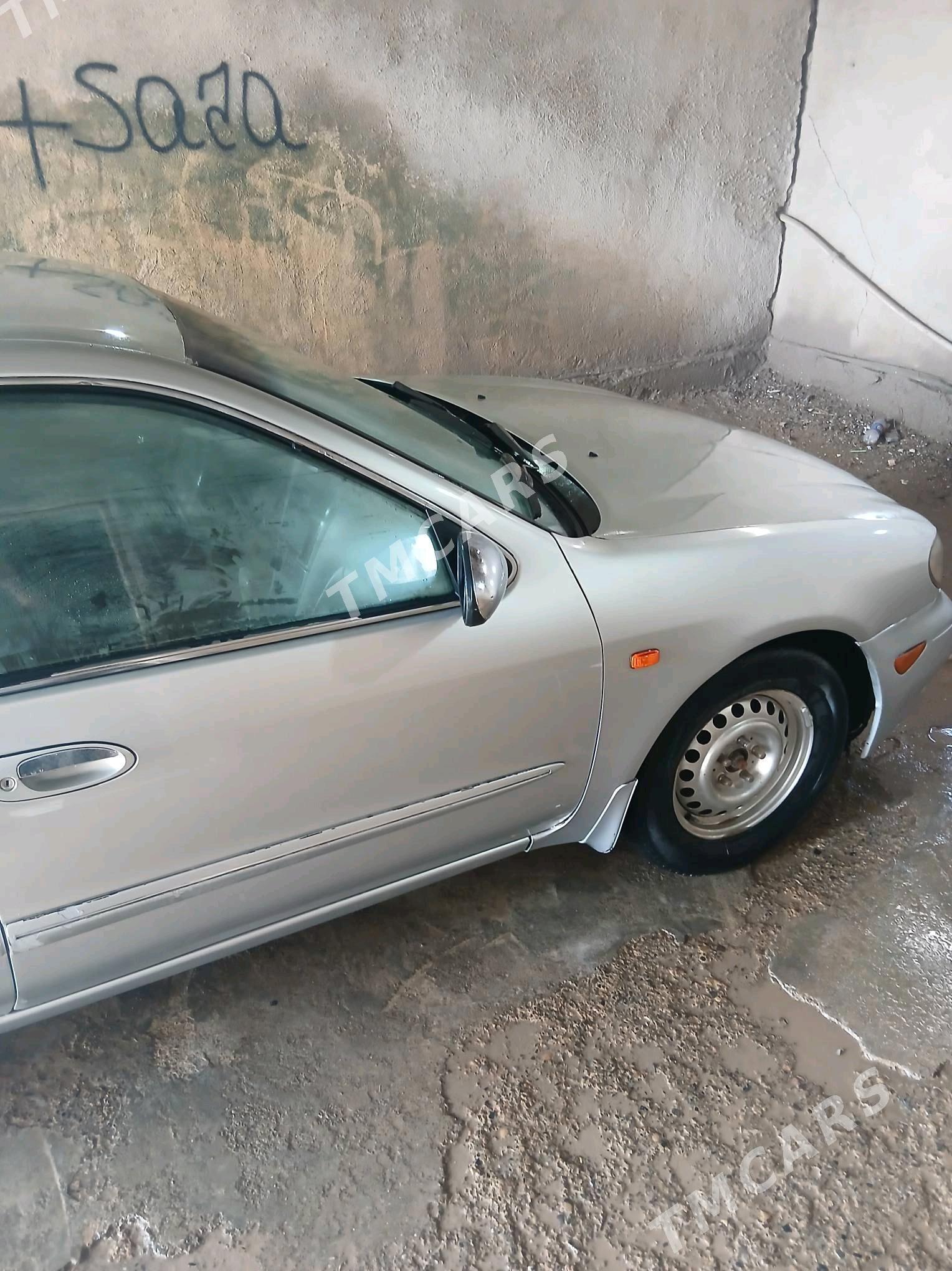 Nissan Maxima 2002 - 70 000 TMT - етр. Туркменбаши - img 4