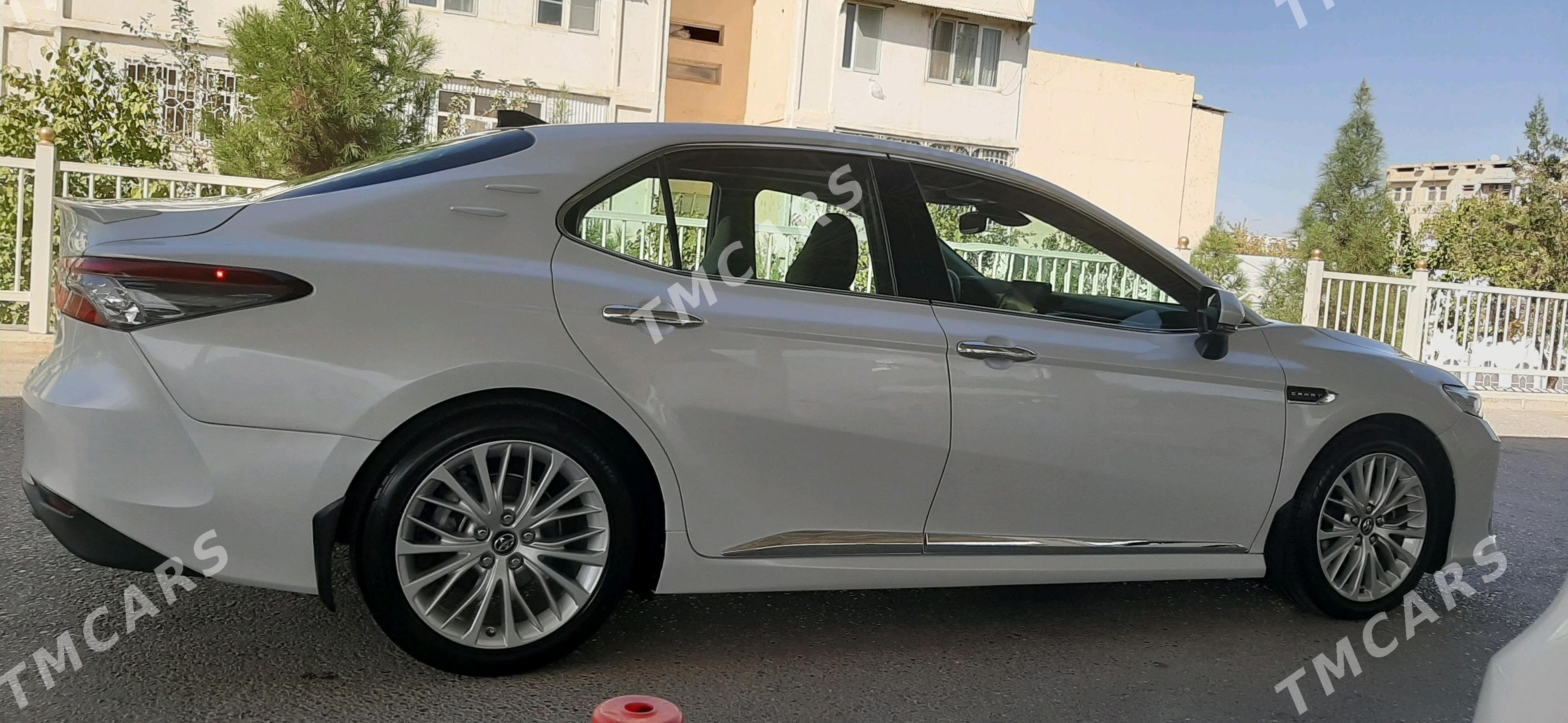 Toyota Camry 2022 - 450 000 TMT - Aşgabat - img 4