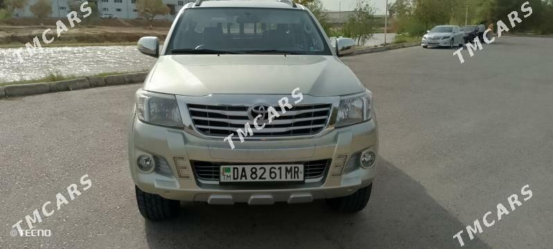 Toyota Hilux 2013 - 400 000 TMT - Мары - img 4