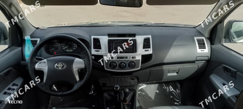 Toyota Hilux 2013 - 400 000 TMT - Мары - img 10