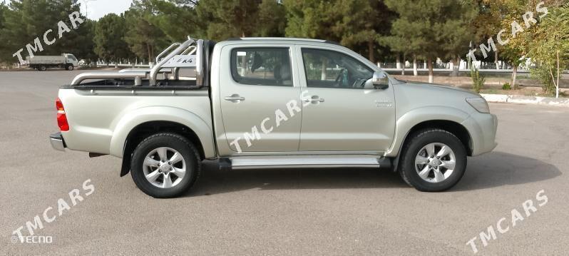 Toyota Hilux 2013 - 400 000 TMT - Мары - img 6