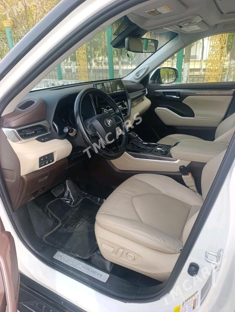 Toyota Highlander 2022 - 580 000 TMT - Мары - img 2