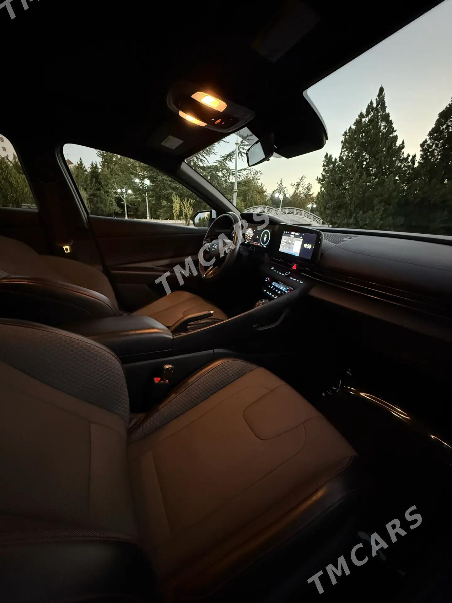 Hyundai Elantra 2023 - 314 000 TMT - Podwoýski köç. (Bitarap Türkmenistan şaýoly) - img 4