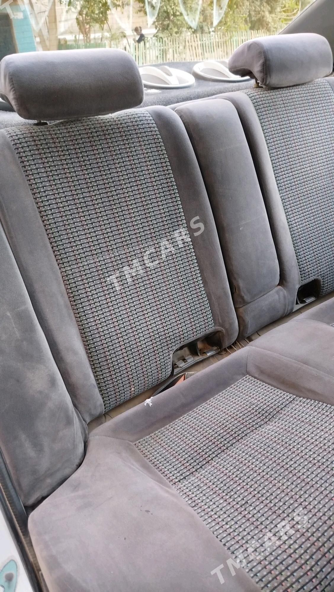 Toyota Carina 1995 - 60 000 TMT - Дянев - img 5