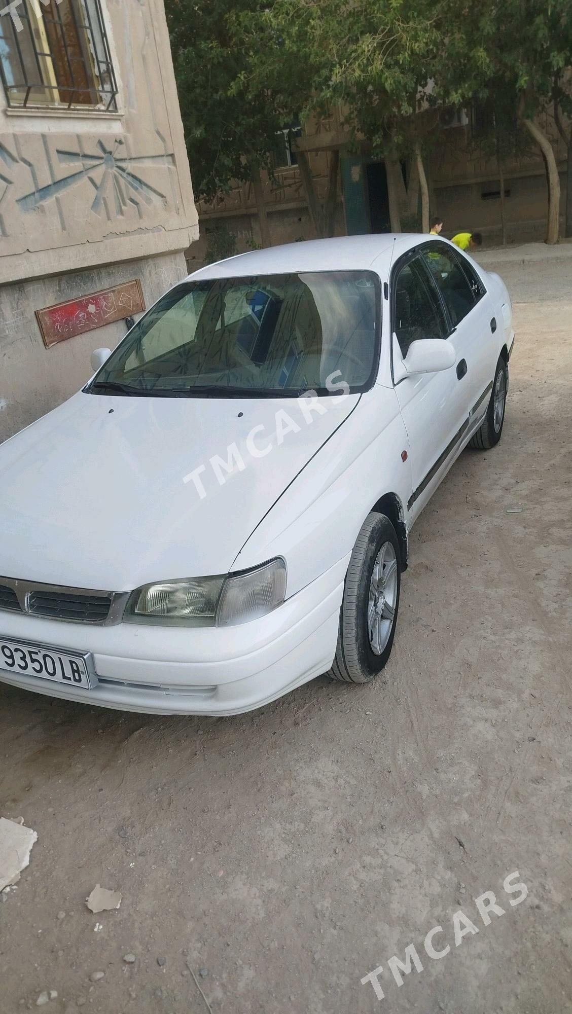 Toyota Carina 1995 - 60 000 TMT - Дянев - img 4