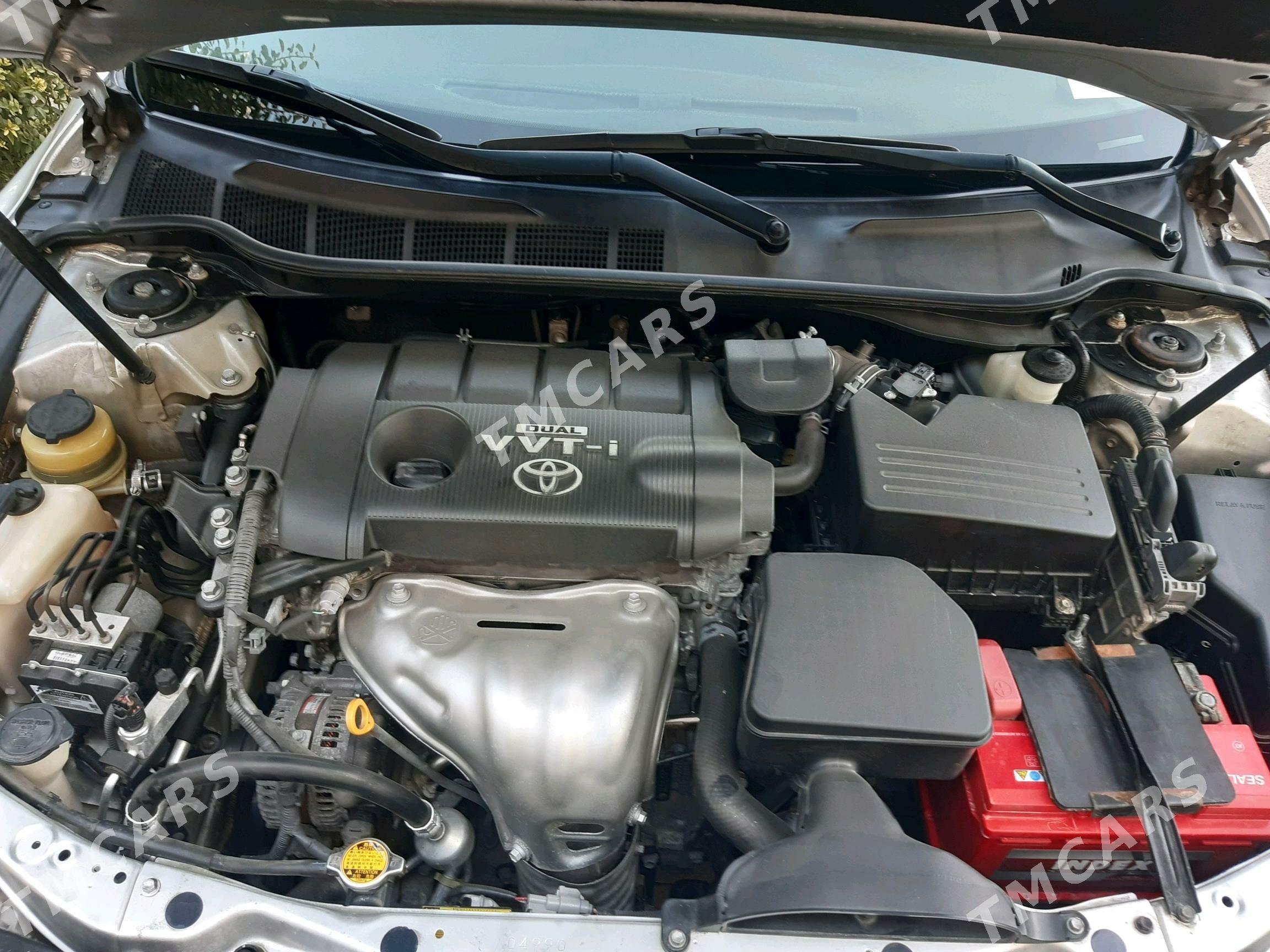 Toyota Camry 2010 - 226 000 TMT - Бедев - img 6