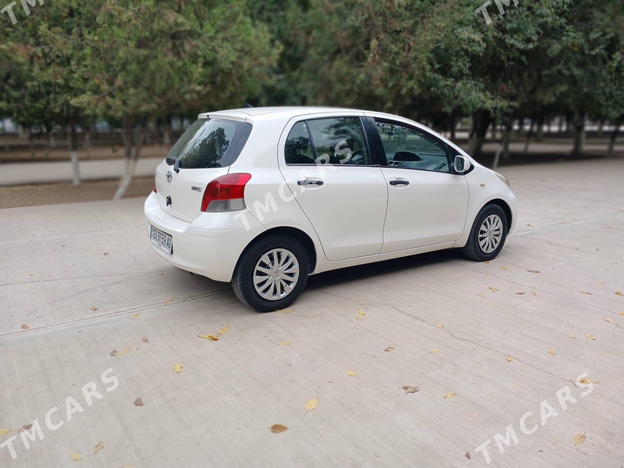 Toyota Yaris 2008 - 115 000 TMT - Бекреве - img 4