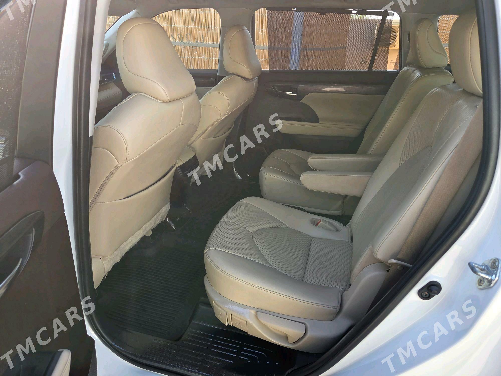 Toyota Highlander 2021 - 720 000 TMT - Gyzylarbat - img 7