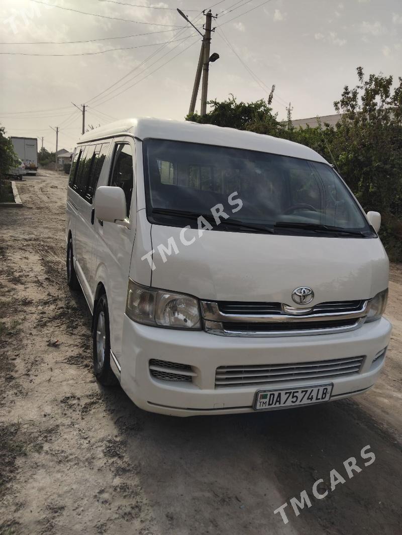 Toyota Hiace 2008 - 305 000 TMT - Саят - img 5