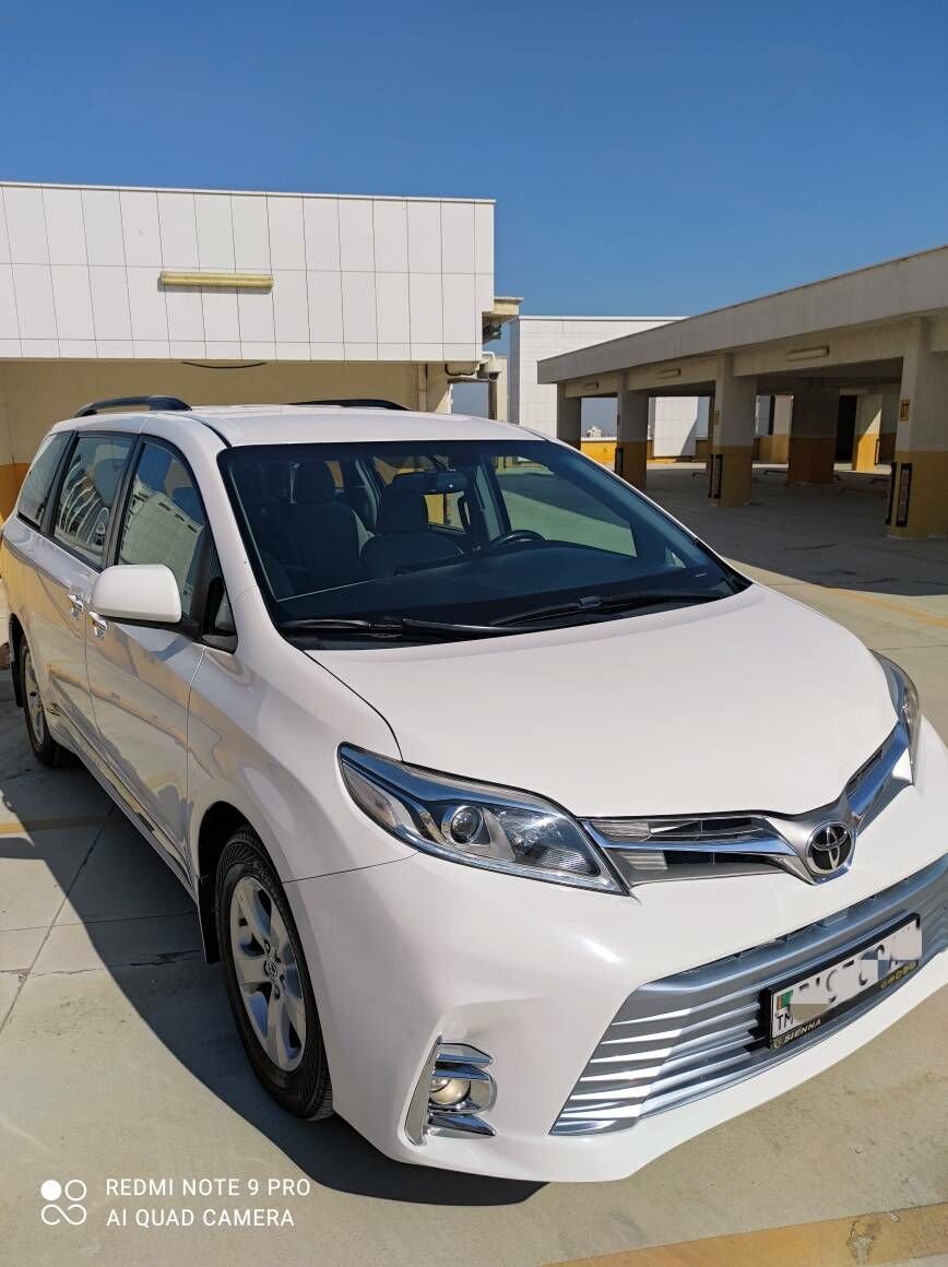 Toyota Sienna 2017 - 370 000 TMT - Мир 2 - img 3