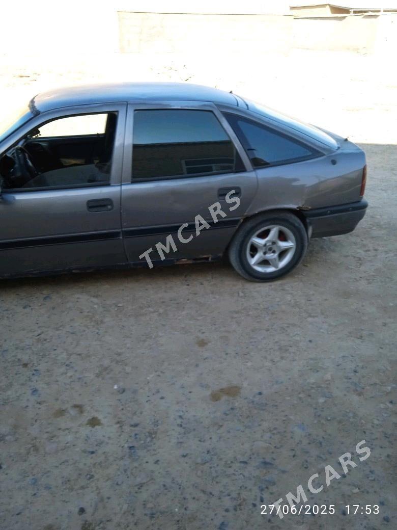 Opel Vectra 1992 - 16 000 TMT - Кака - img 4
