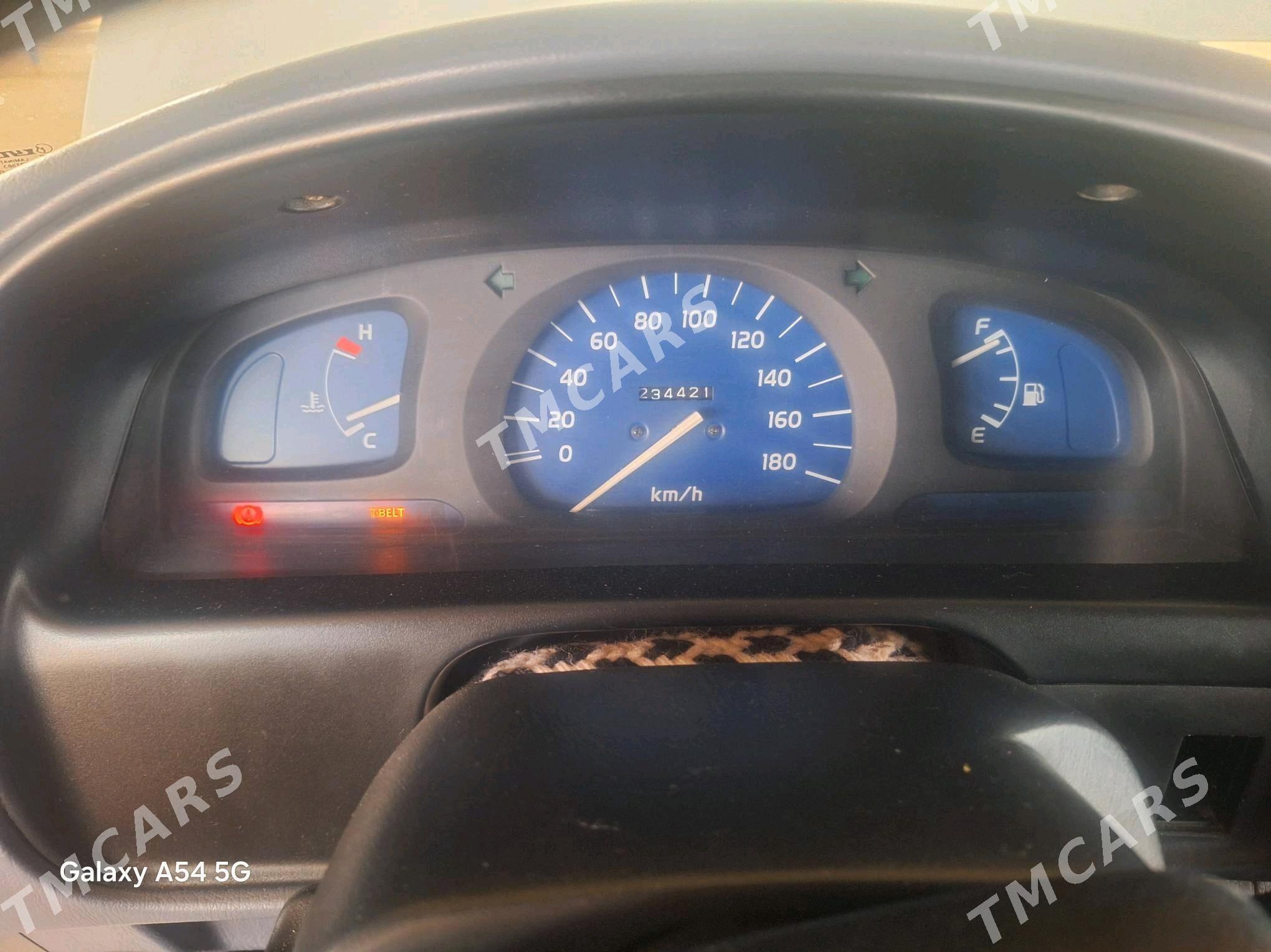 Toyota Hilux 2003 - 150 000 TMT - Balkanabat - img 6