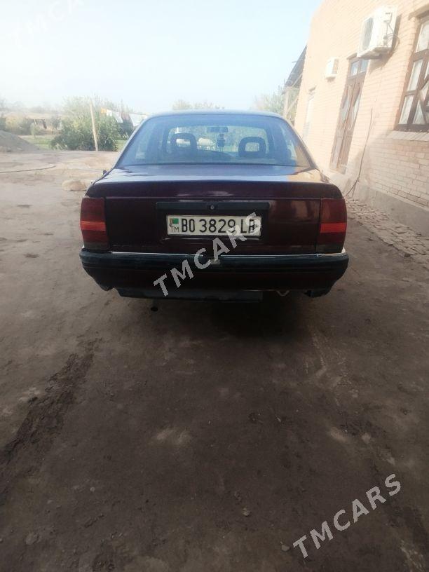 Opel Omega 1991 - 26 000 TMT - Farap - img 3