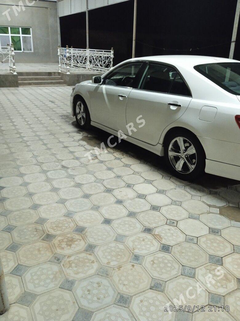 Toyota Camry 2010 - 178 000 TMT - Байрамали - img 8