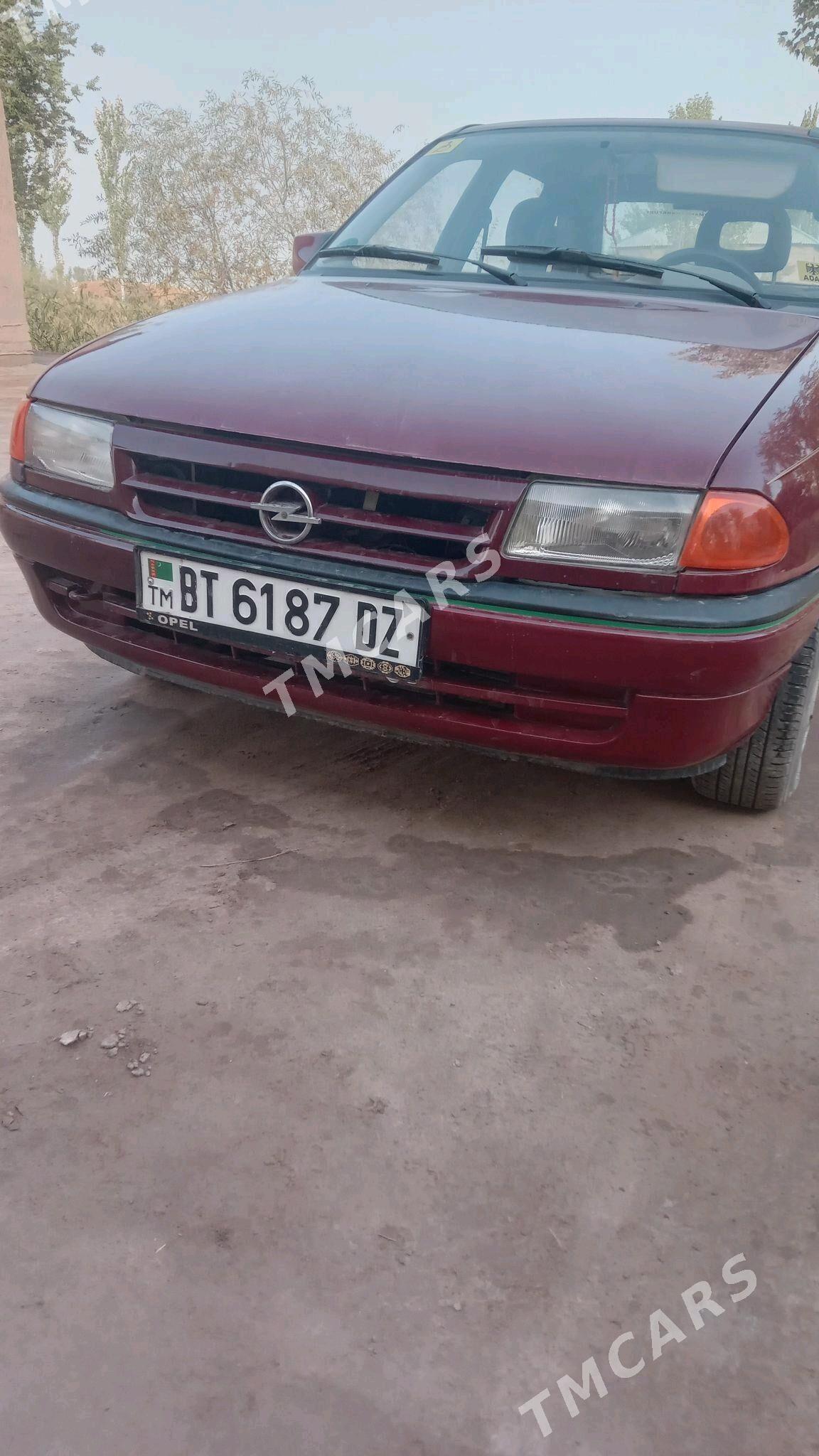 Opel Astra 1995 - 42 000 TMT - Gurbansoltan Eje - img 4