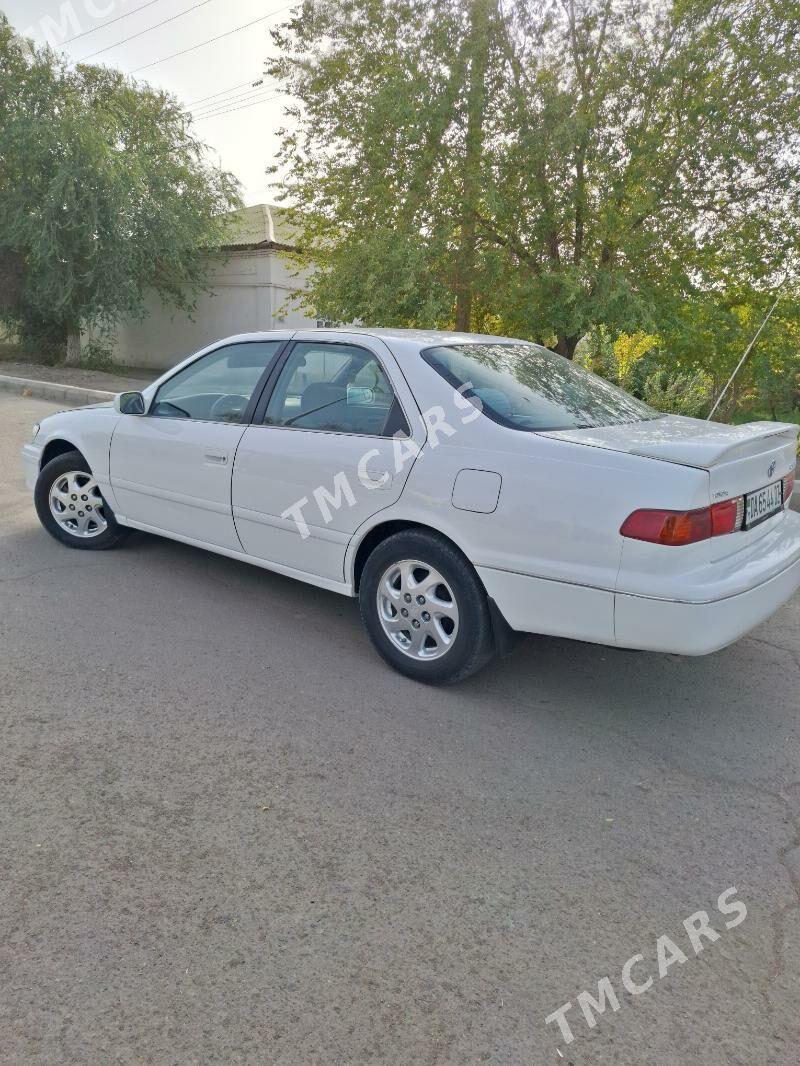 Toyota Camry 2000 - 150 000 TMT - Кёнеургенч - img 4