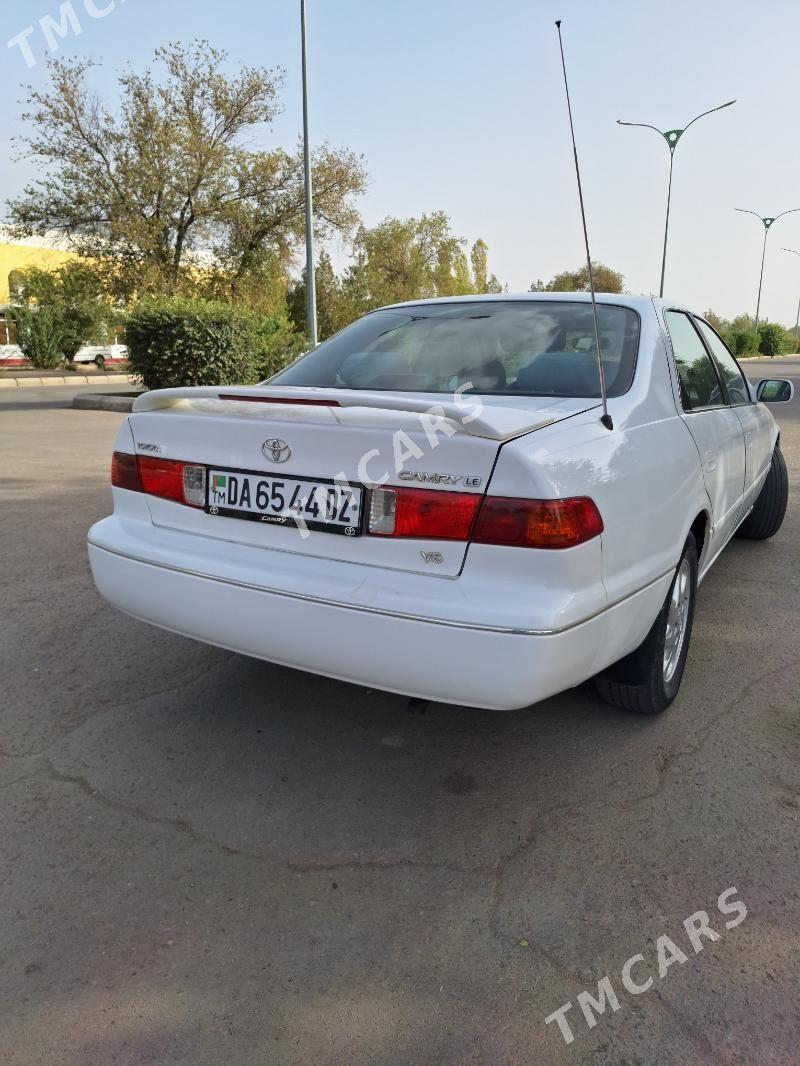Toyota Camry 2000 - 150 000 TMT - Кёнеургенч - img 2