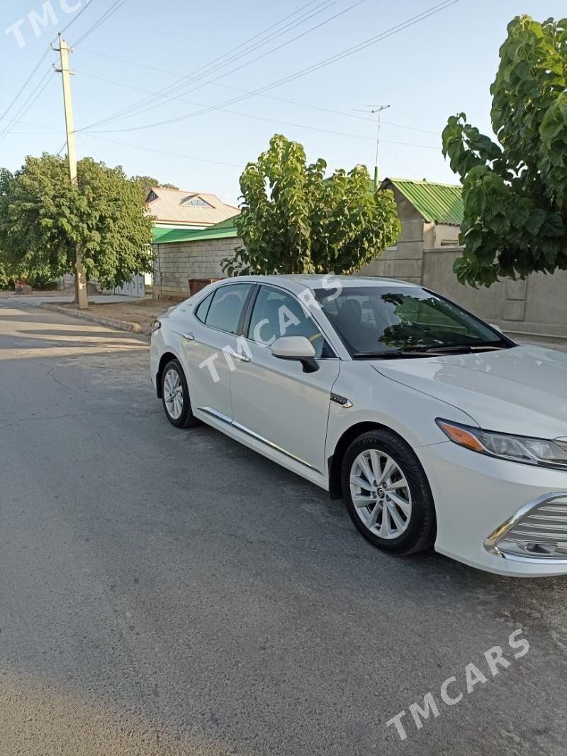 Toyota Camry 2021 - 300 000 TMT - Büzmeýin - img 3