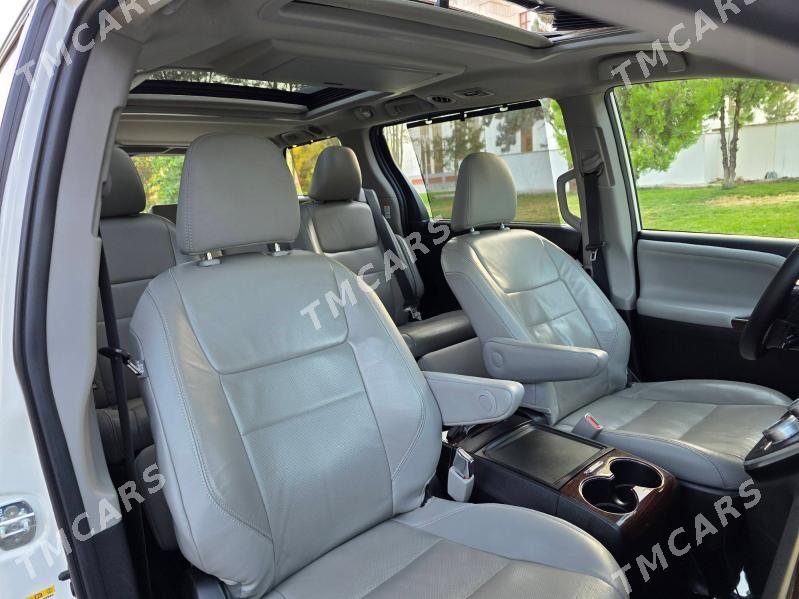 Toyota Sienna 2018 - 570 000 TMT - Ашхабад - img 6