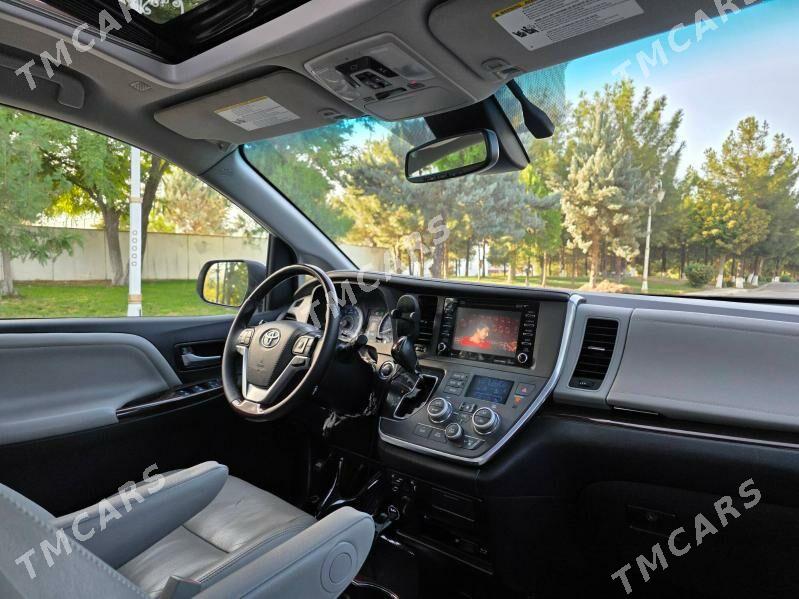Toyota Sienna 2018 - 570 000 TMT - Ашхабад - img 4