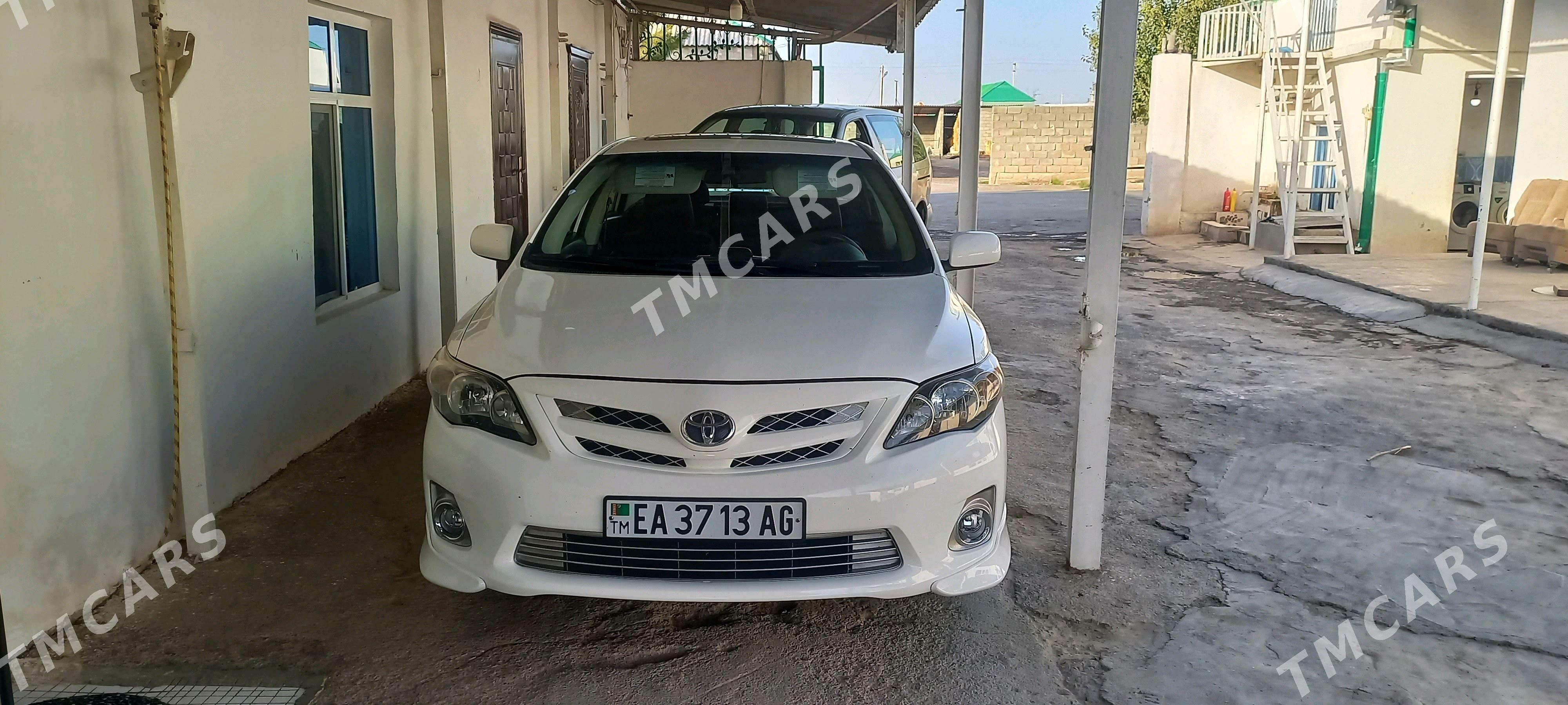 Toyota Corolla 2012 - 185 000 TMT - Büzmeýin - img 2