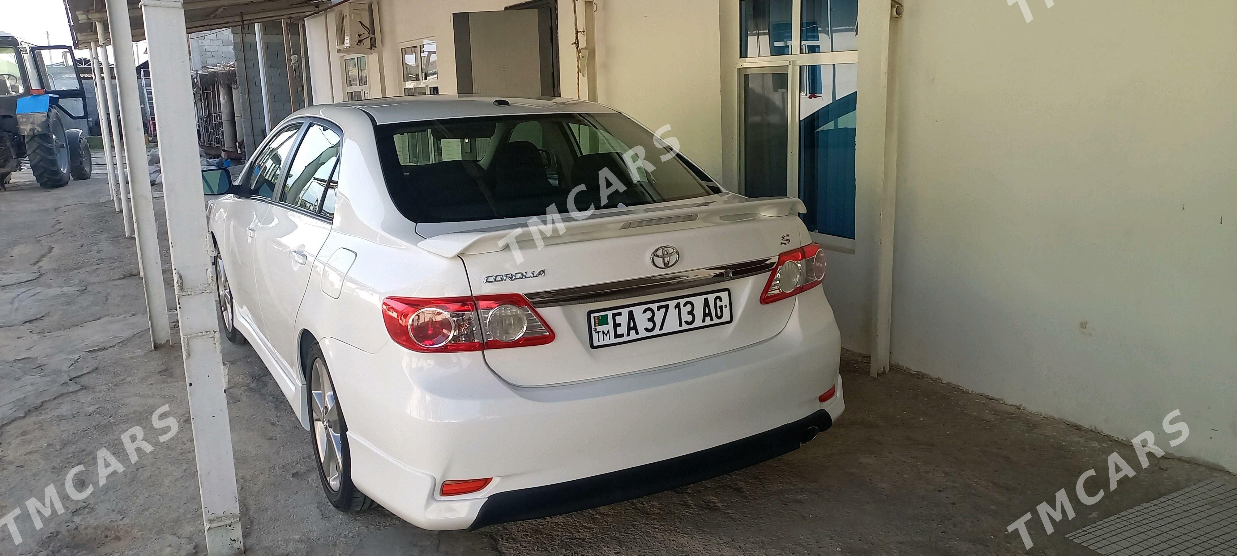 Toyota Corolla 2012 - 185 000 TMT - Büzmeýin - img 5