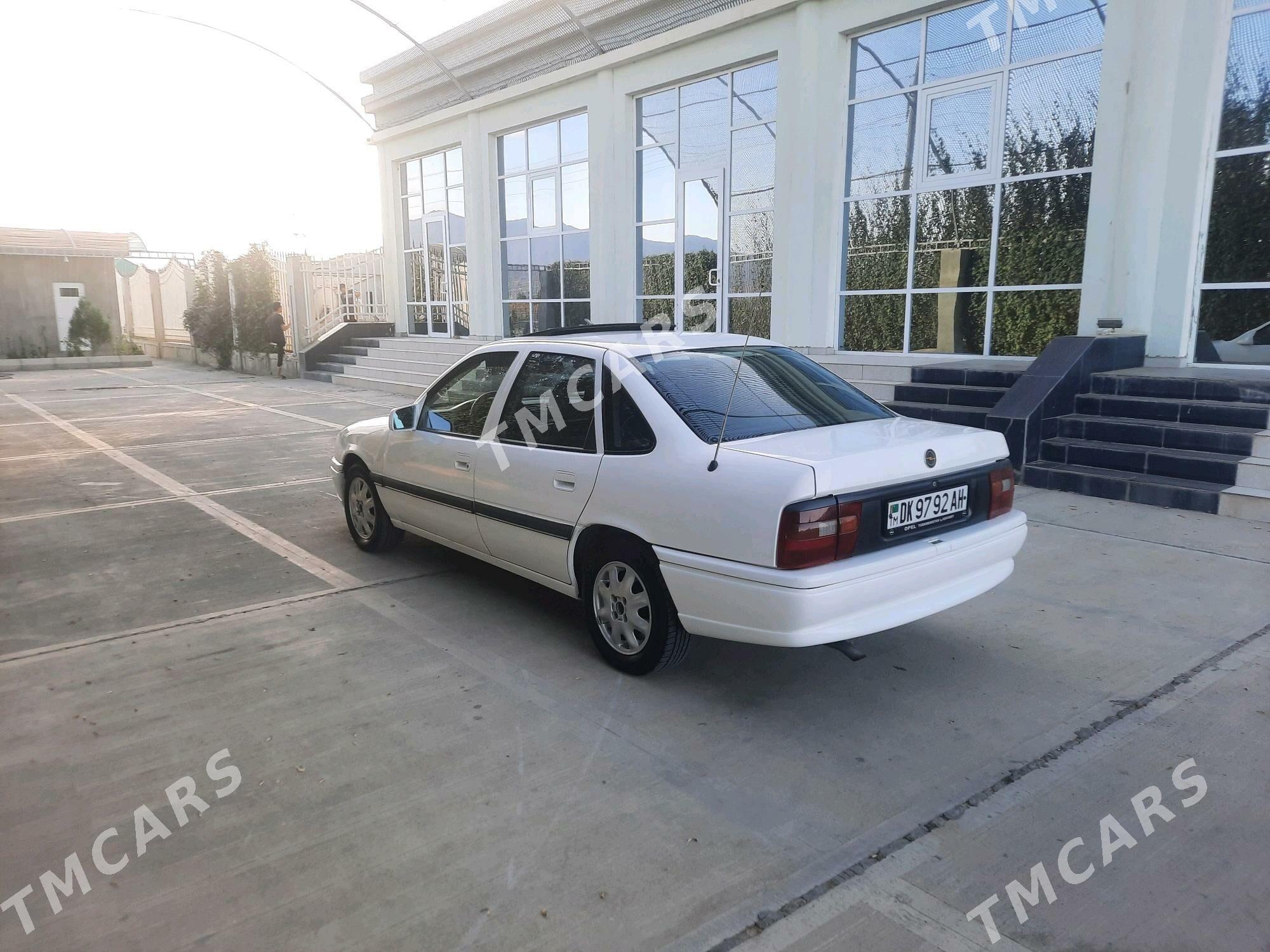 Opel Vectra 1993 - 49 000 TMT - Бахарден - img 2