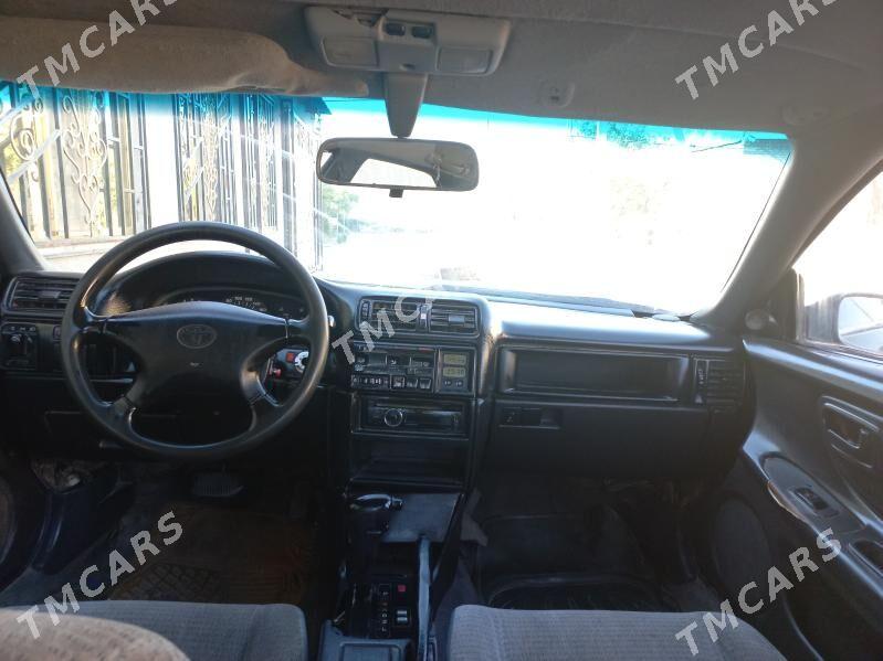 Toyota Carina 1993 - 22 000 TMT - Дянев - img 4