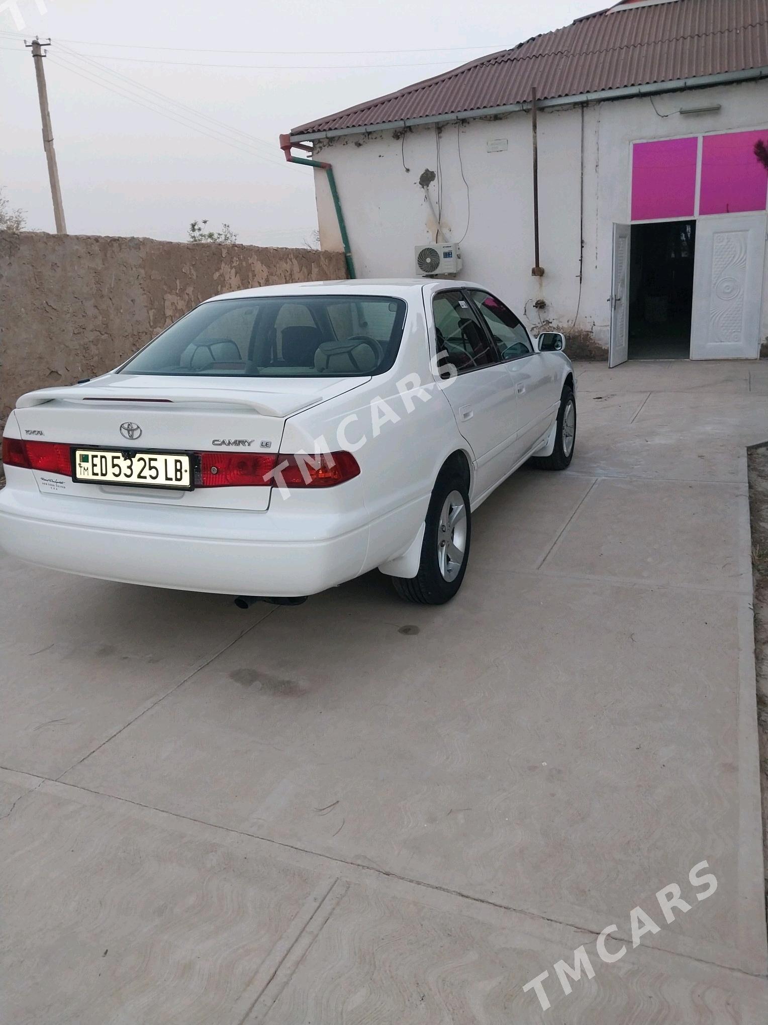 Toyota Camry 2001 - 145 000 TMT - Койтендаг - img 4