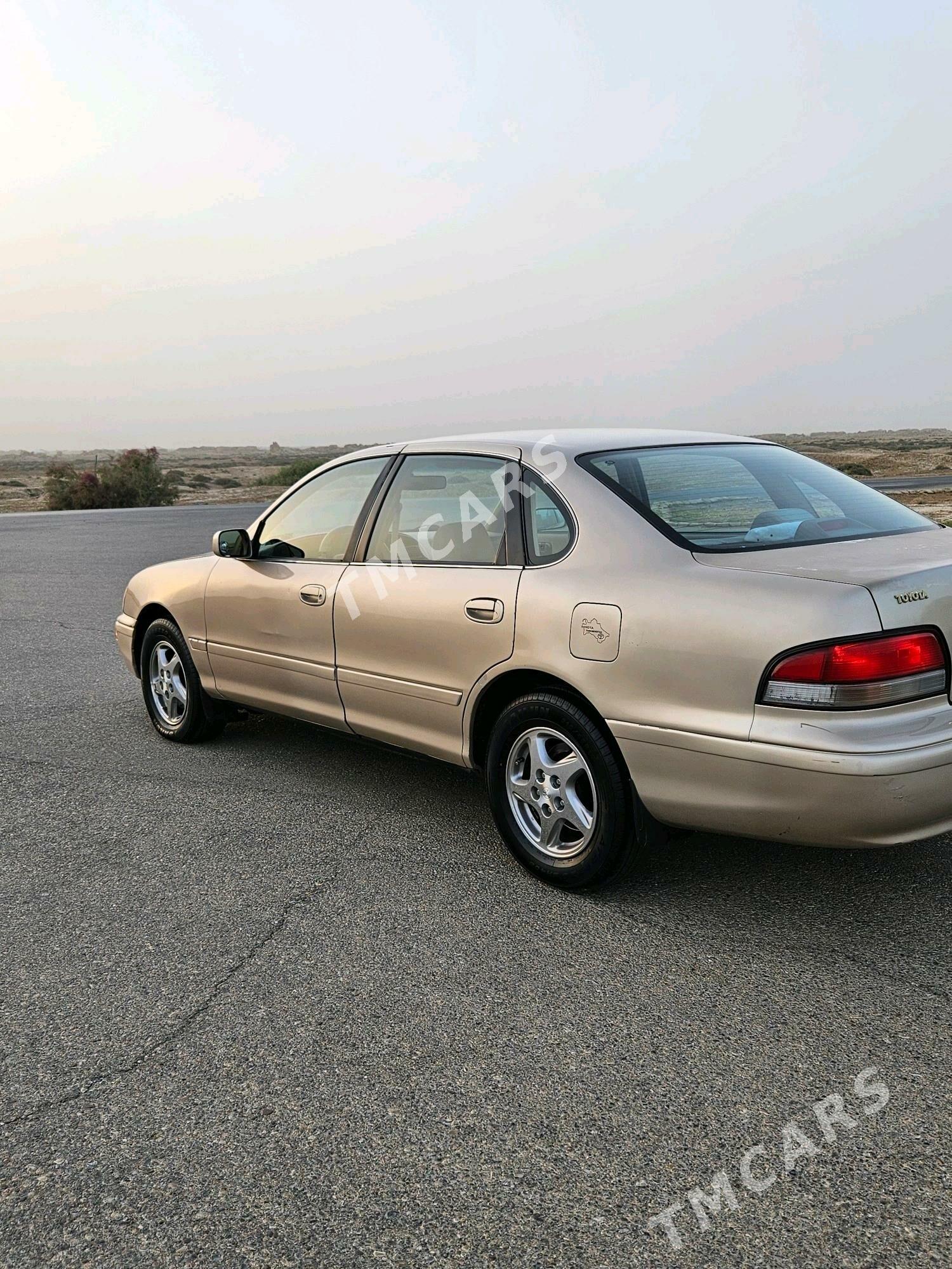 Toyota Avalon 1996 - 130 000 TMT - Байрамали - img 8