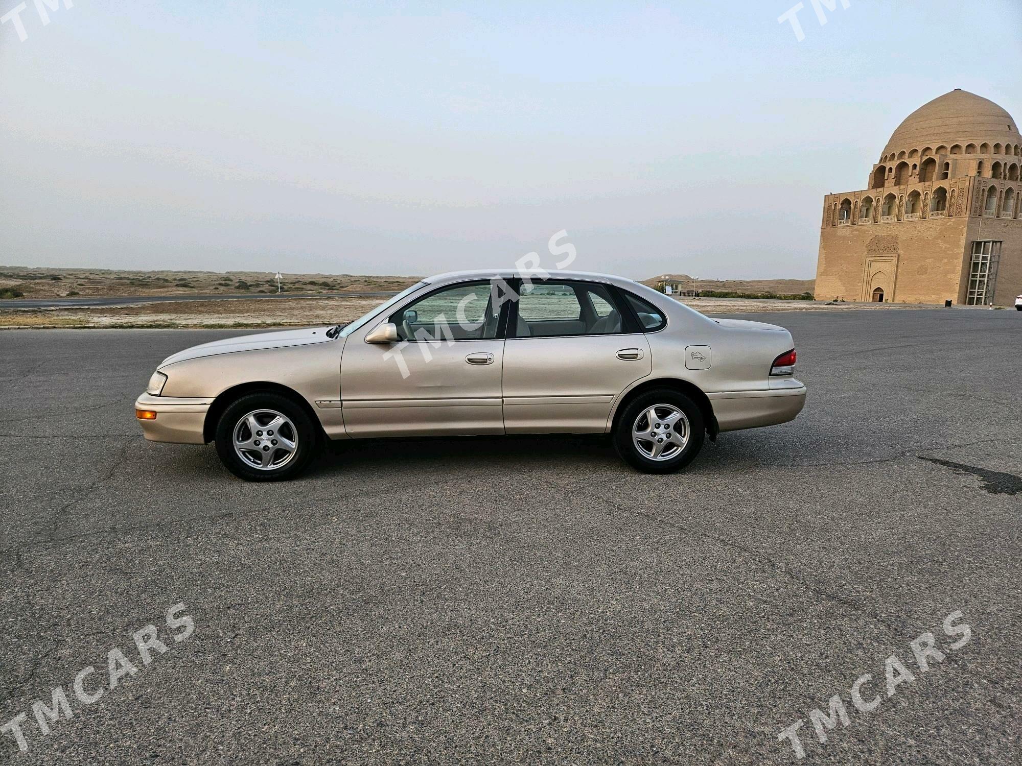 Toyota Avalon 1996 - 130 000 TMT - Байрамали - img 9