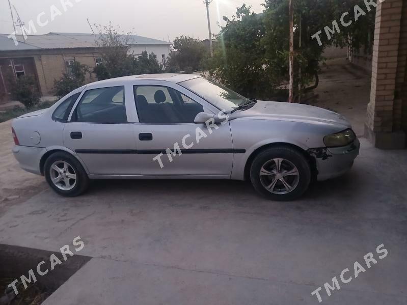 Opel Vectra 1998 - 38 000 TMT - Чарджоу - img 2