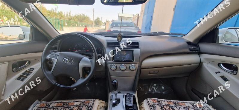 Toyota Camry 2010 - 188 000 TMT - Теджен - img 3