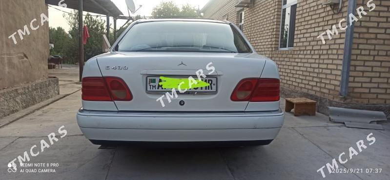 Mercedes-Benz E430 1998 - 65 000 TMT - Мары - img 4