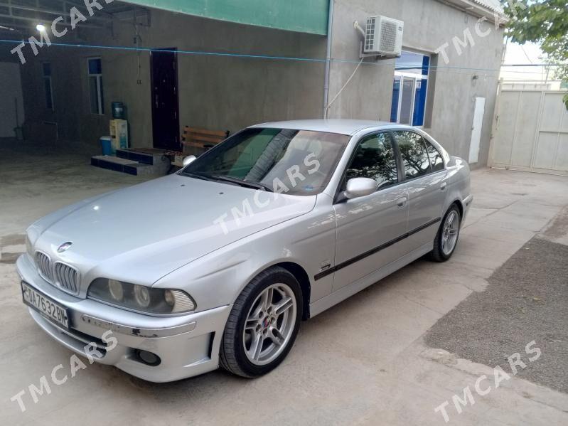 BMW E39 2002 - 140 000 TMT - Türkmenbaşy - img 7