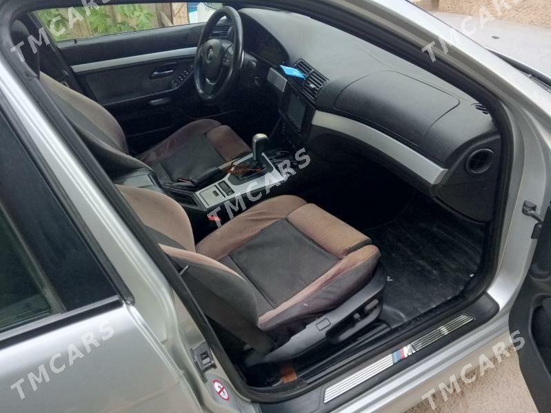 BMW E39 2002 - 140 000 TMT - Türkmenbaşy - img 2