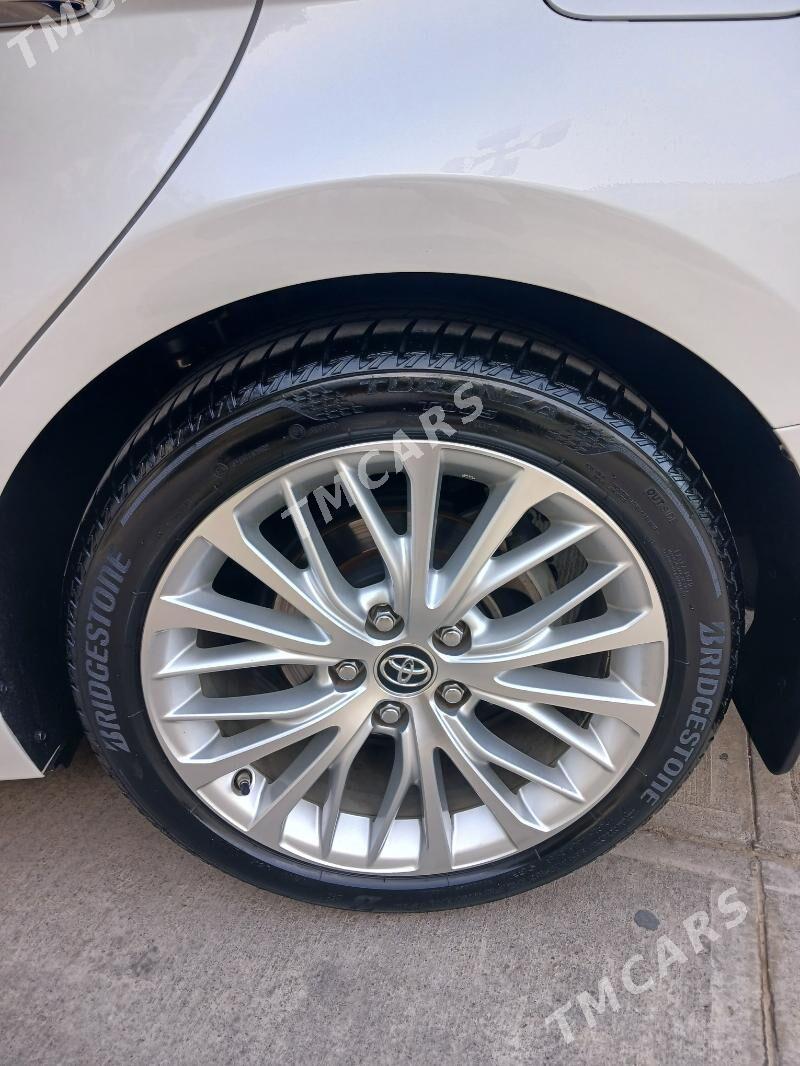 Toyota Camry 2019 - 667 000 TMT - Ашхабад - img 8