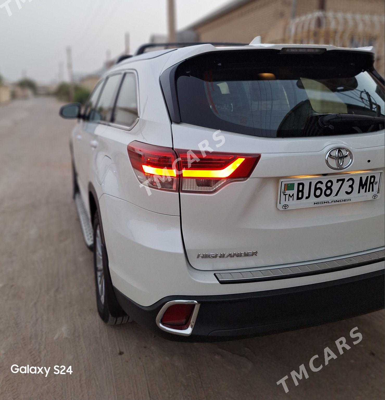 Toyota Highlander 2018 - 450 000 TMT - Mary - img 5