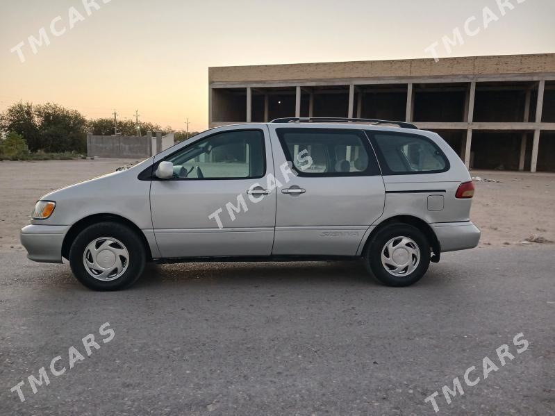 Toyota Sienna 2002 - 160 000 TMT - Халач - img 5