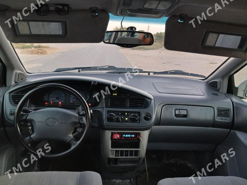 Toyota Sienna 2002 - 160 000 TMT - Халач - img 10
