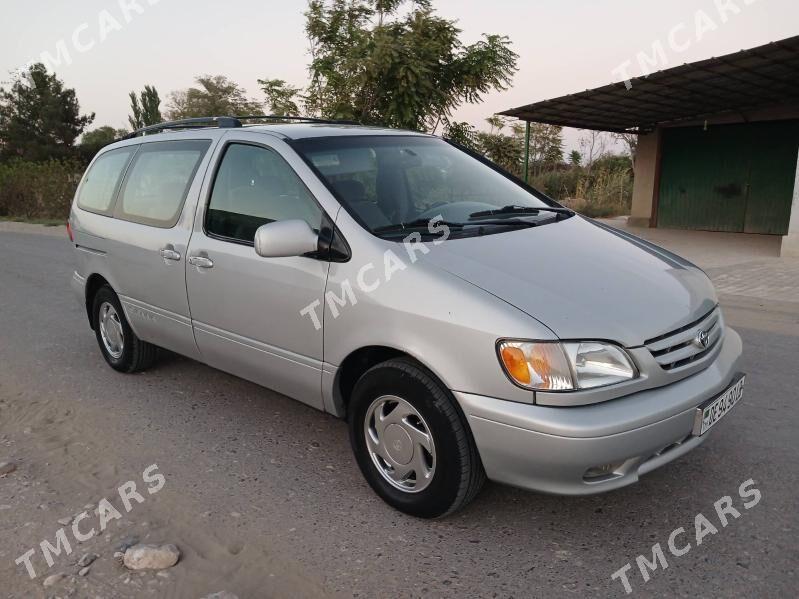 Toyota Sienna 2002 - 160 000 TMT - Халач - img 2
