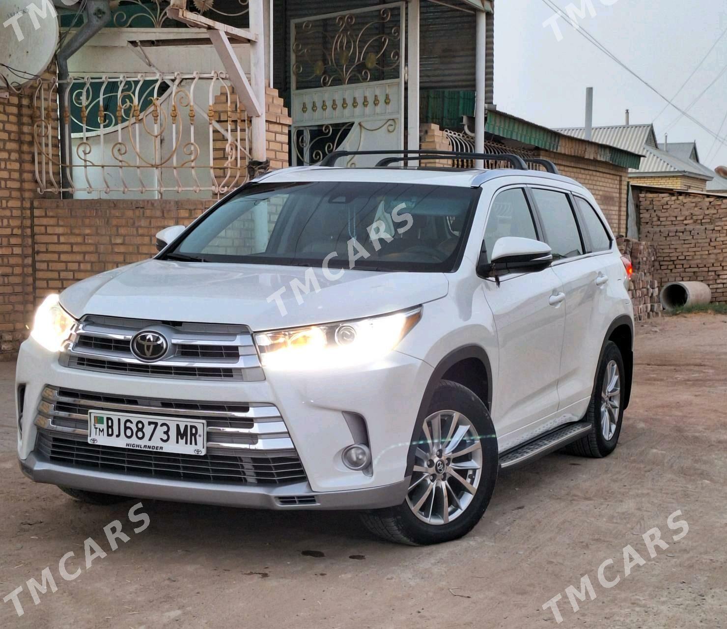 Toyota Highlander 2018 - 450 000 TMT - Mary - img 9