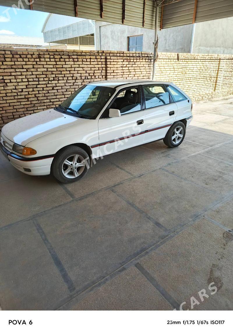 Opel Astra 1993 - 38 000 TMT - Мары - img 3