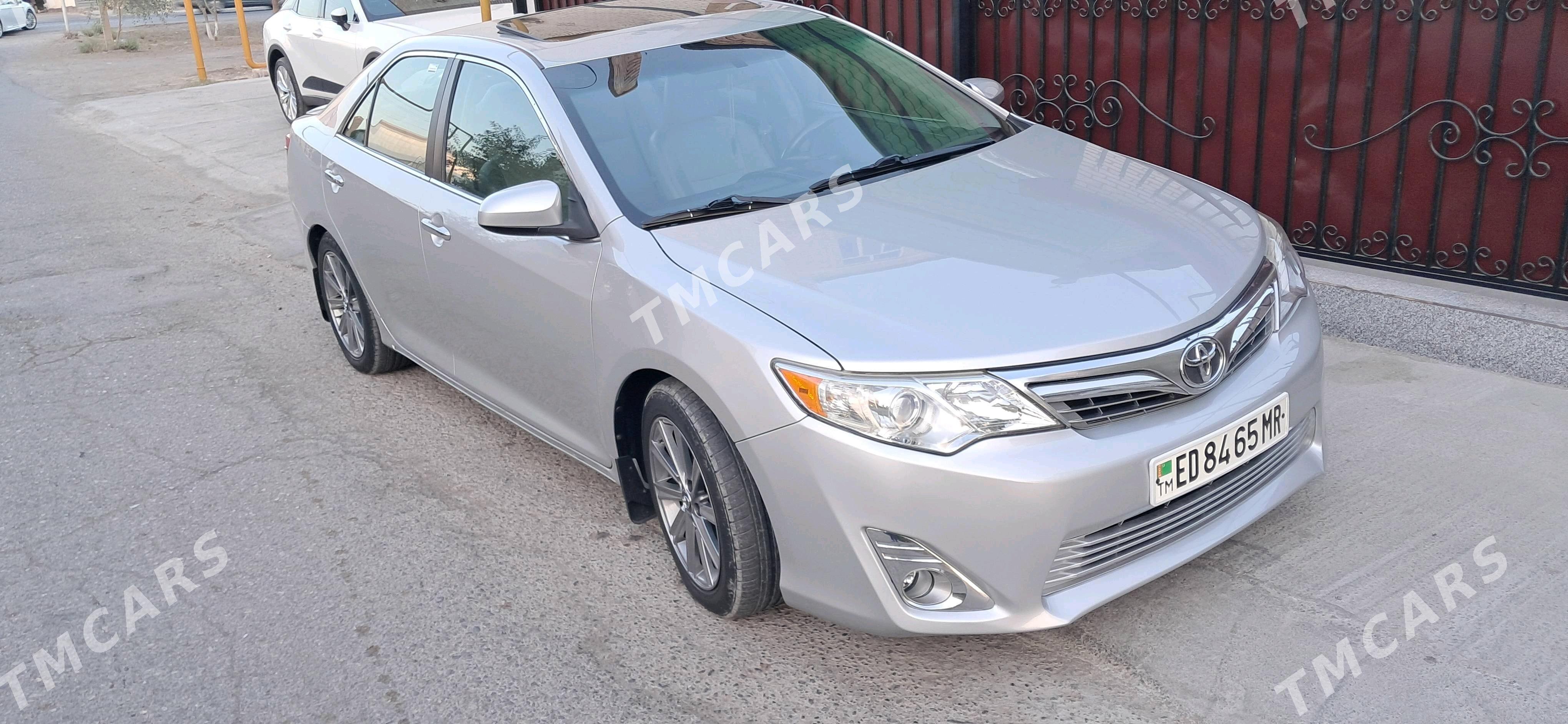 Toyota Camry 2012 - 220 000 TMT - Мары - img 4